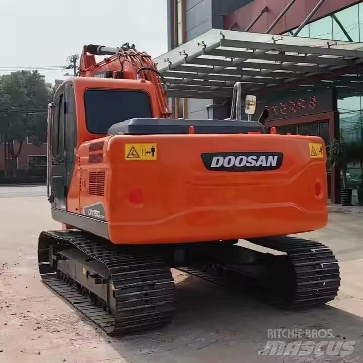 Doosan DX150 حفارات وسط 7 طن - 12 طن