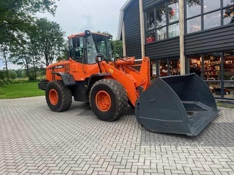 Doosan DL 250 لوادر بعجل