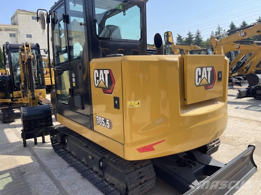 CAT 305.5 حفارات زحافة