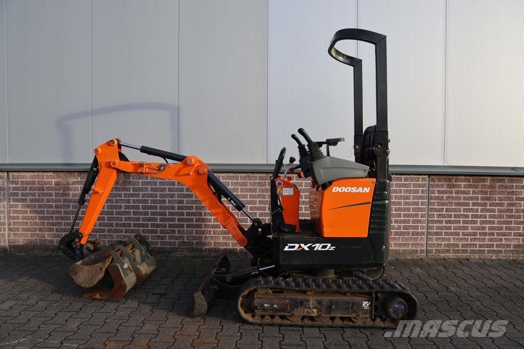 Doosan DX10 حفارات صغيرة أقل من 7 طن (حفارات صغيرة)