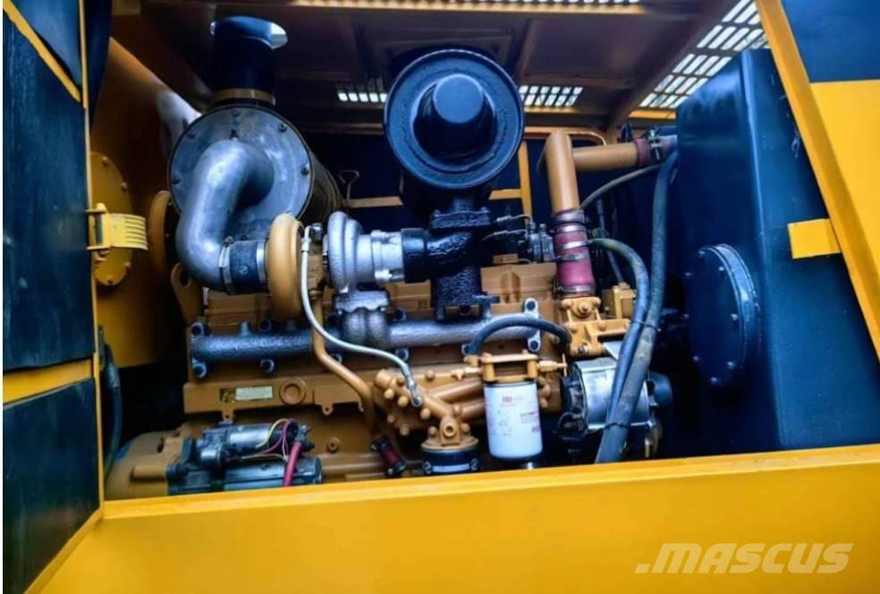 XCMG GR 2153 معدات تمهيد الطرق