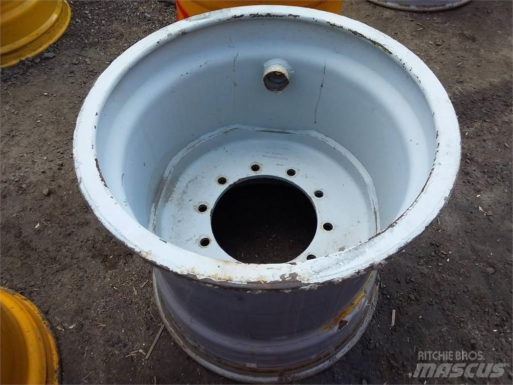 Valmet 801 24x26,5 الإطارات والعجلات والحافات