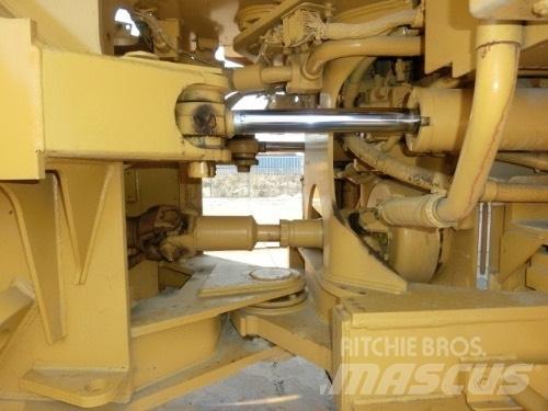 CAT 950H لوادر بعجل