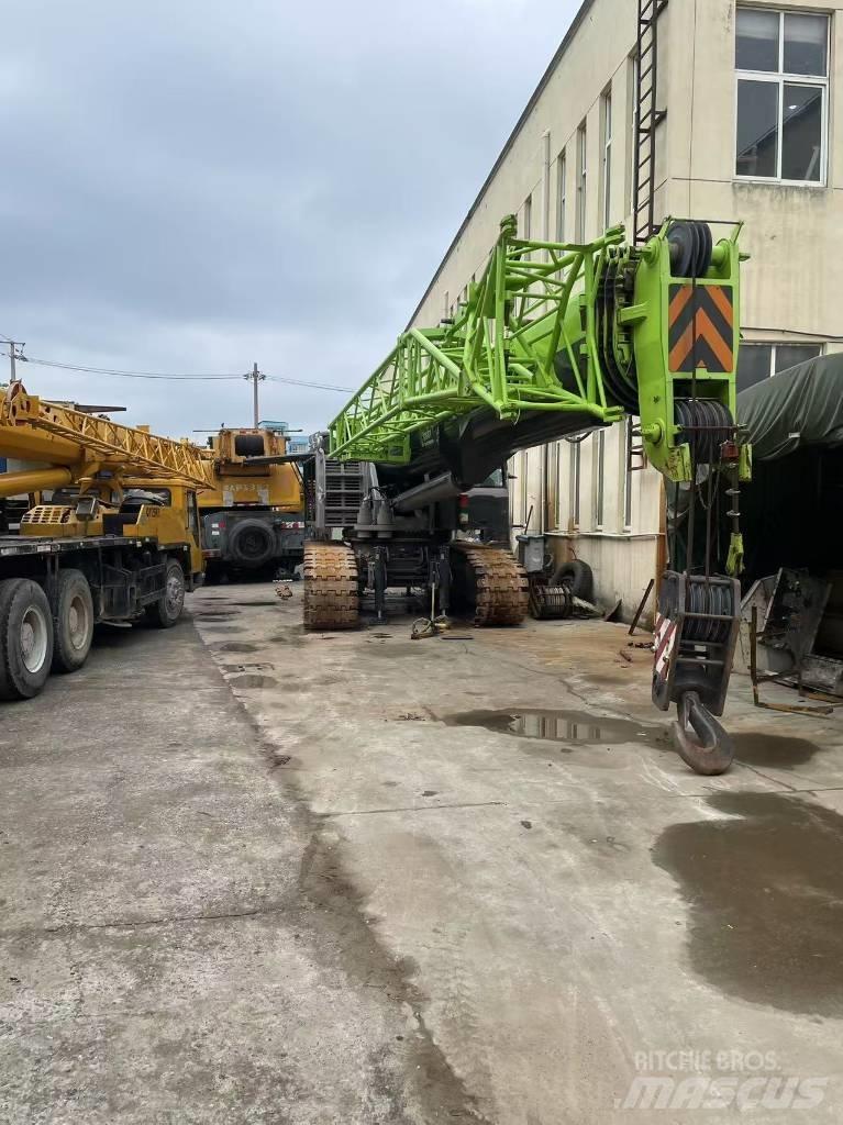 Zoomlion 90 Ton رافعات الطرق الوعرة