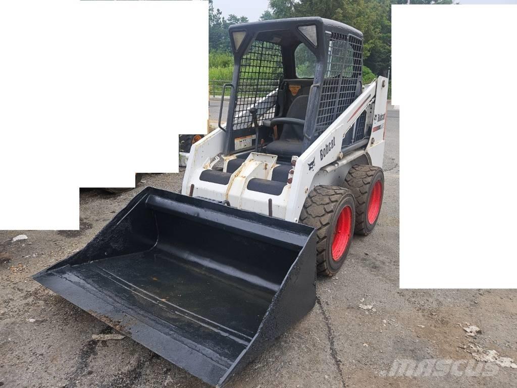 Bobcat S 130 لوادر انزلاقية التوجيه