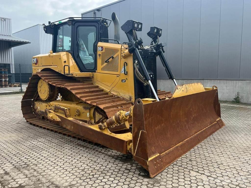 CAT D6XE بلدوزرات مجنزرة