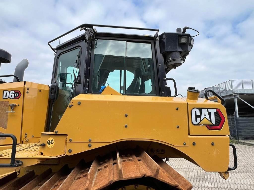 CAT D6XE بلدوزرات مجنزرة