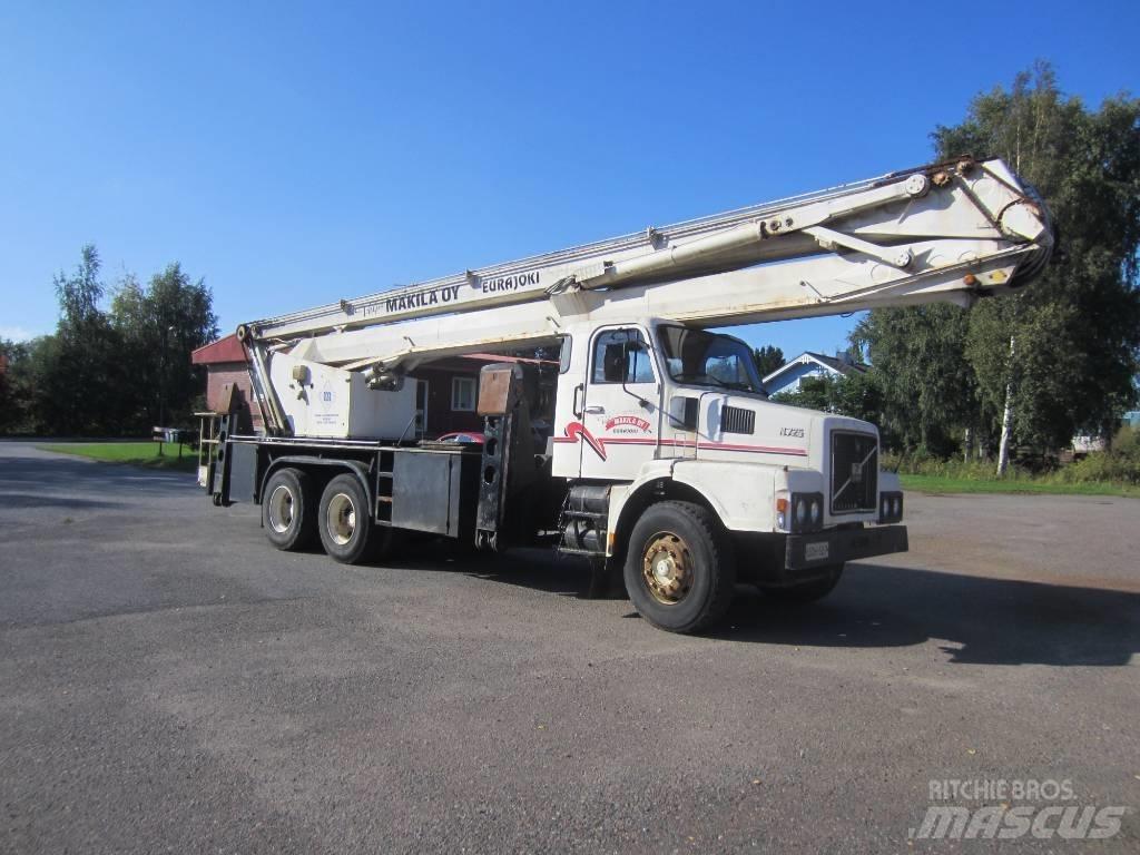 Volvo N 7 6X2 4600 شاحنات الرافعات