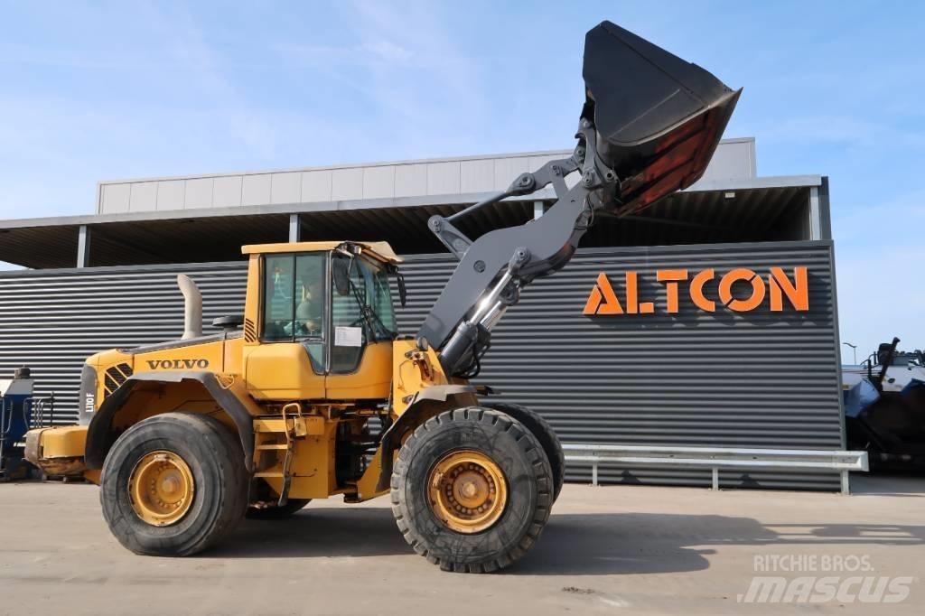 Volvo L110F لوادر بعجل