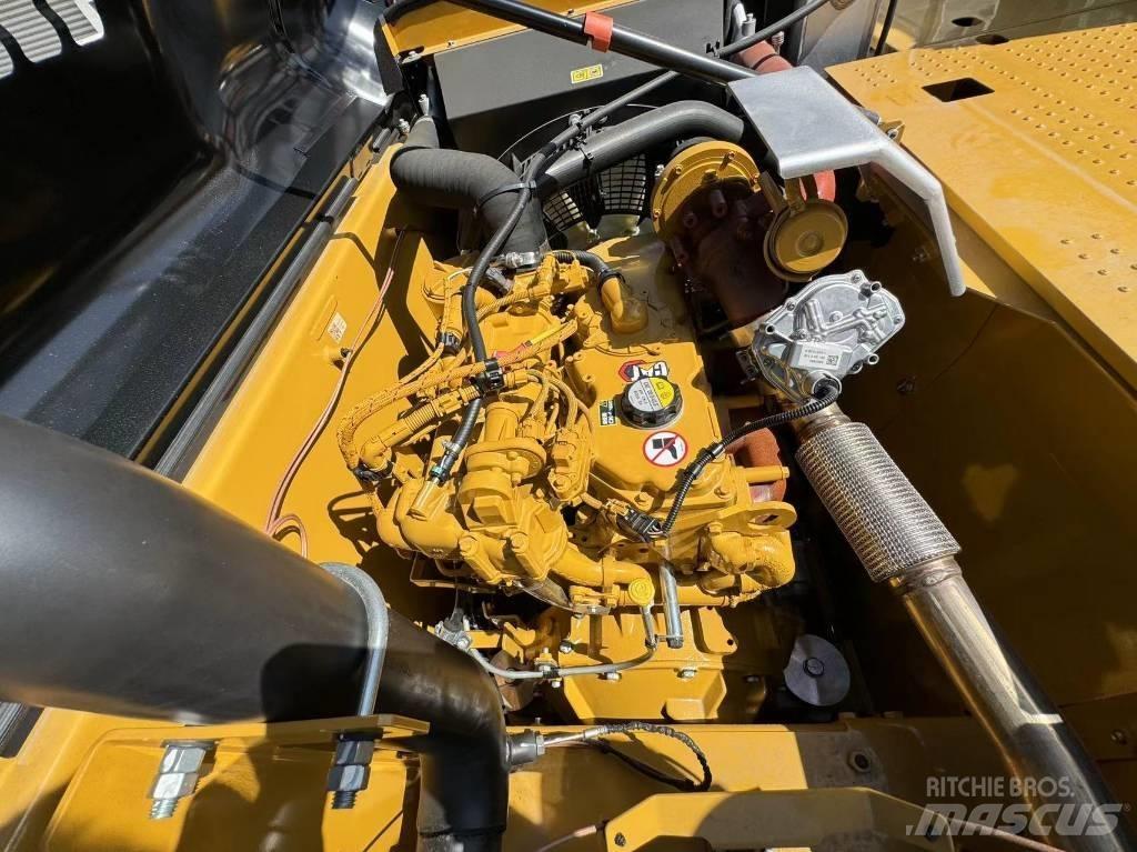 CAT 320GX حفارات زحافة