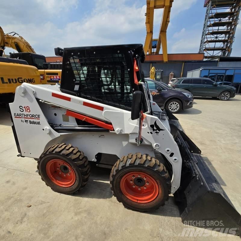 Bobcat S 18 لوادر انزلاقية التوجيه