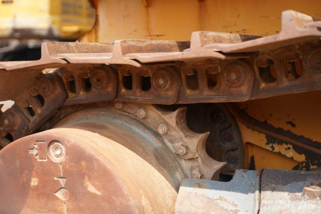 Liebherr PR 736 بلدوزرات مجنزرة