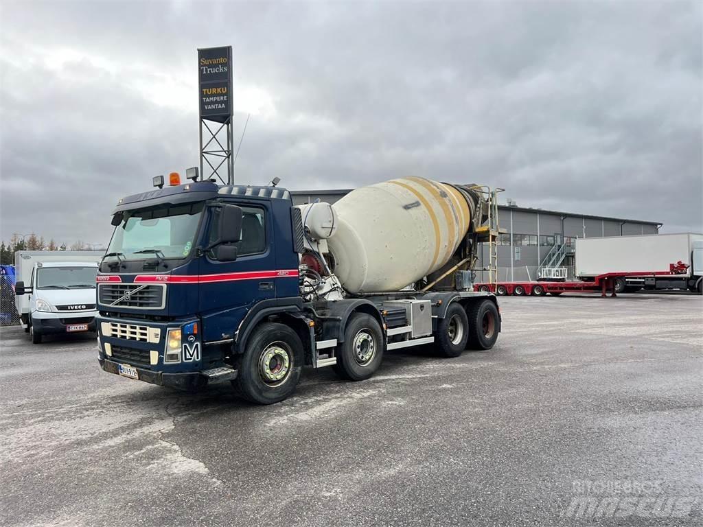 Volvo FM12 8X4 شاحنات خرسانة