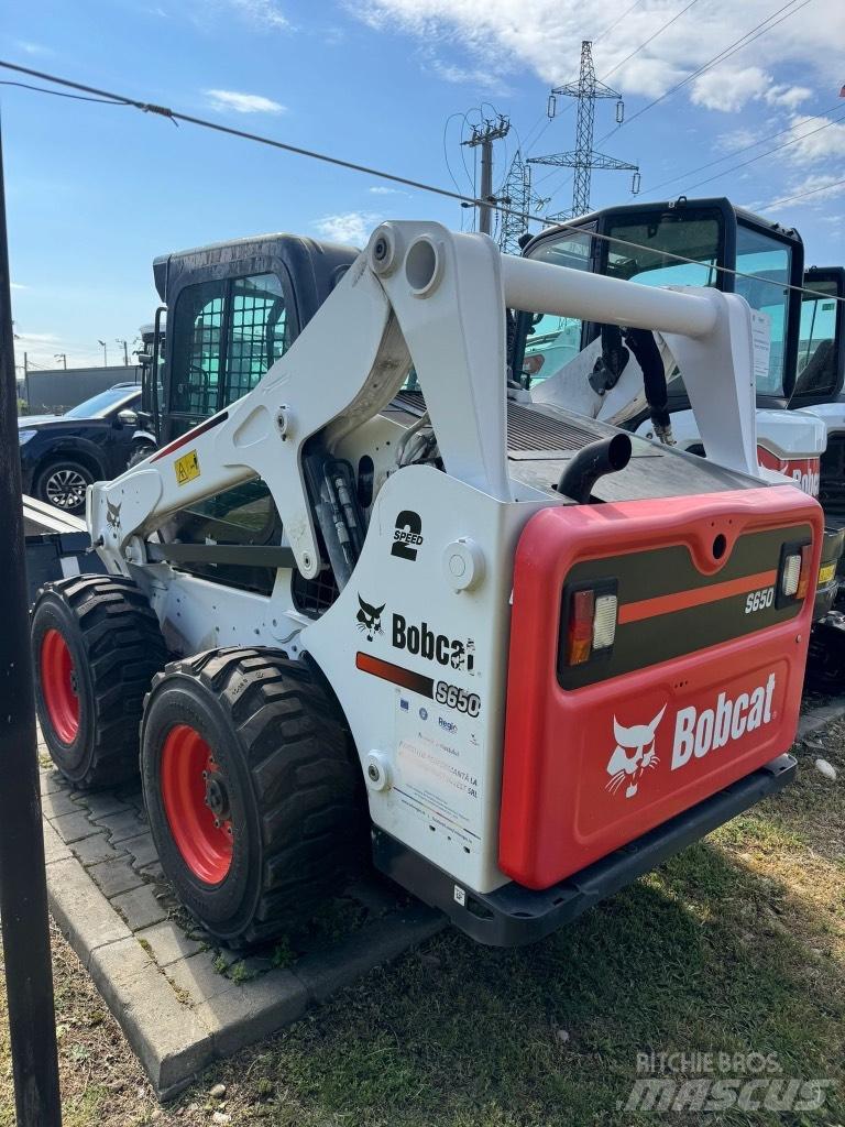 Bobcat S 650 لوادر انزلاقية التوجيه