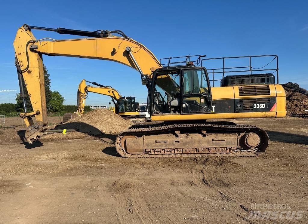 CAT 336 D L حفارات زحافة