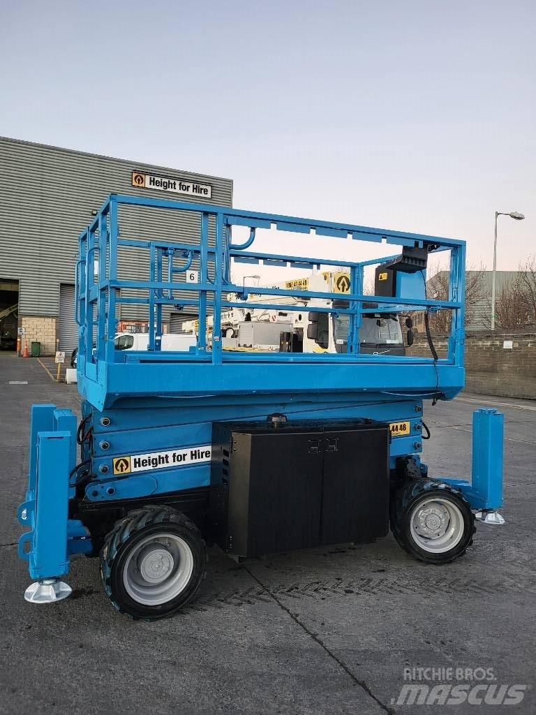 Genie GS 3369 RT رافعات مقصية الشكل