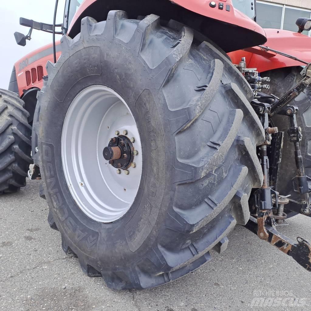 Case IH Magnum 280 الجرارات