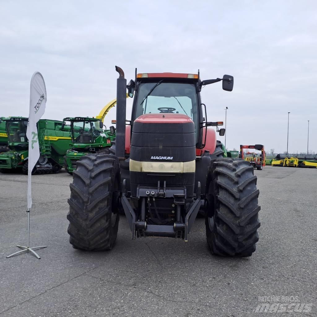 Case IH Magnum 280 الجرارات