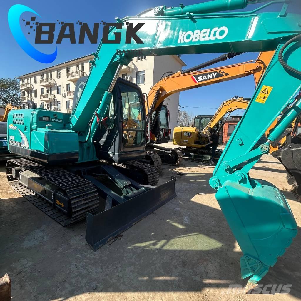 Kobelco sk75 حفارات زحافة
