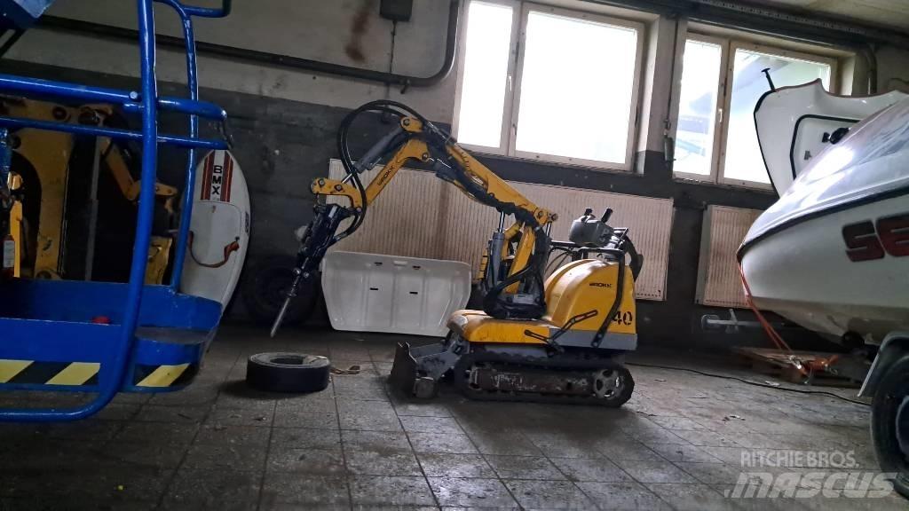Brokk 40 حفارات صغيرة أقل من 7 طن (حفارات صغيرة)