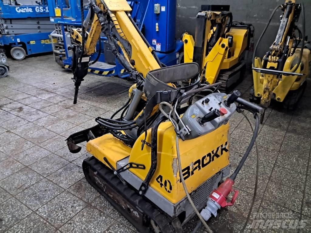 Brokk 40 حفارات صغيرة أقل من 7 طن (حفارات صغيرة)