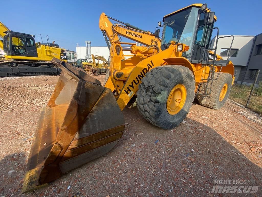 Hyundai HL 760-7 A لوادر بعجل