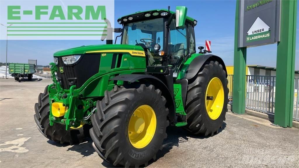 John Deere 6R 215 الجرارات