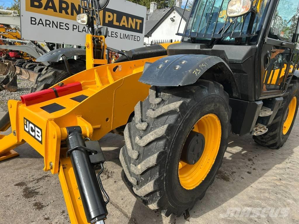 JCB 535-125 Hiviz مناولات متداخلة