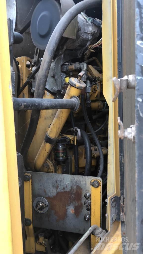 CAT 950 G لوادر بعجل