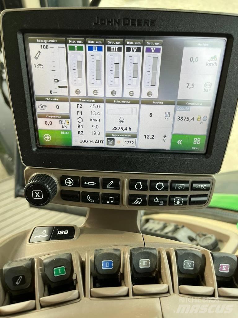 John Deere 8270 R الجرارات