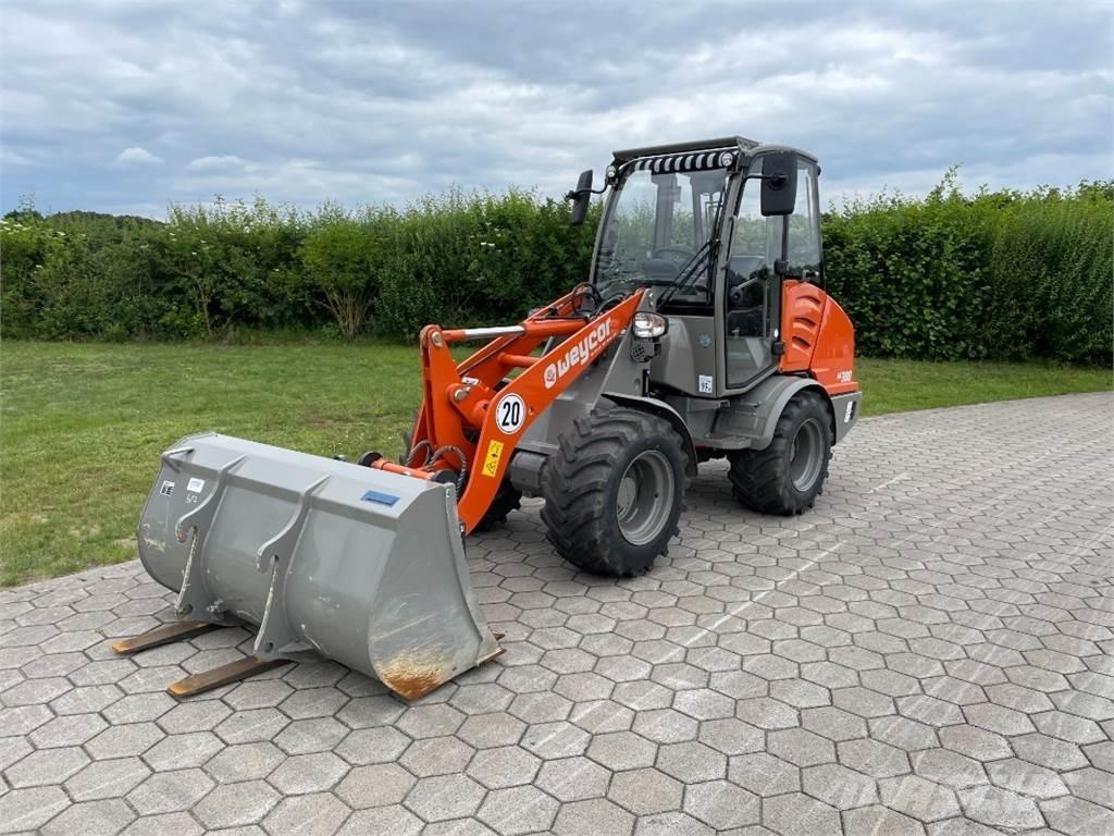 Atlas AR380 لوادر بعجل