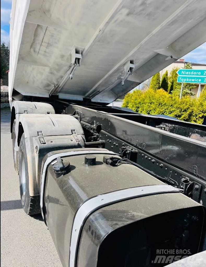 MAN TGS 41.440  8x8 شاحنات قلابة