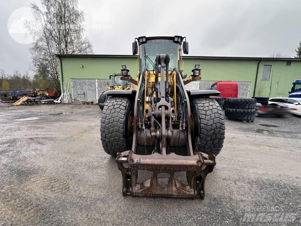 Volvo L 90 E لوادر بعجل