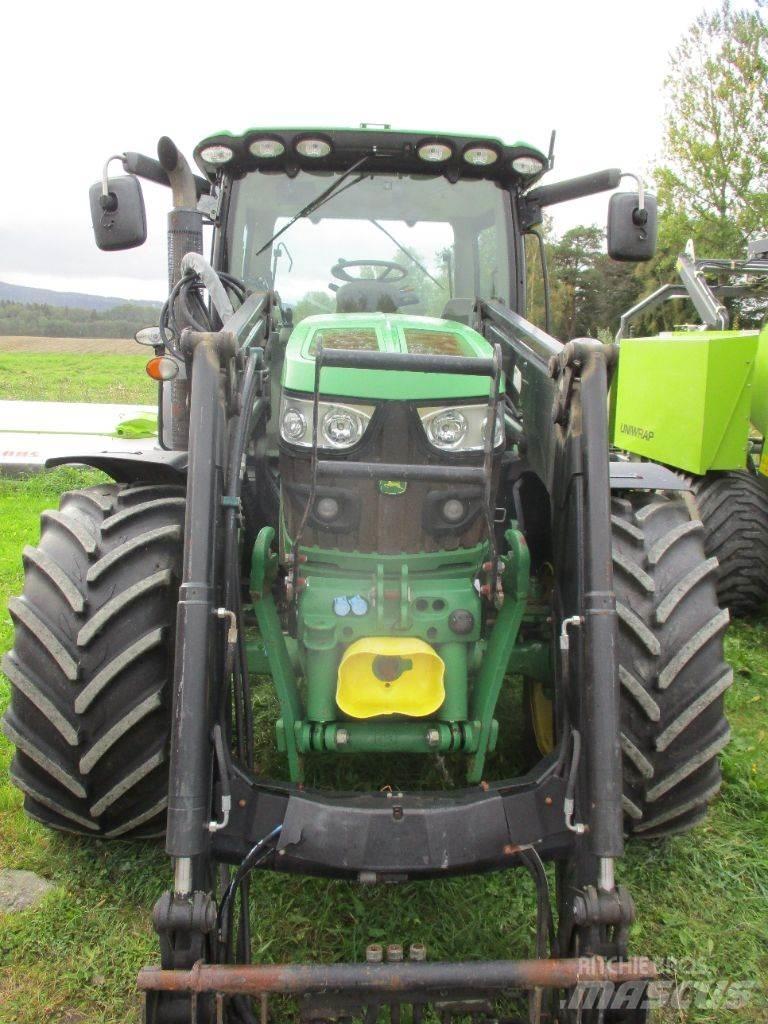 John Deere 6125 R الجرارات