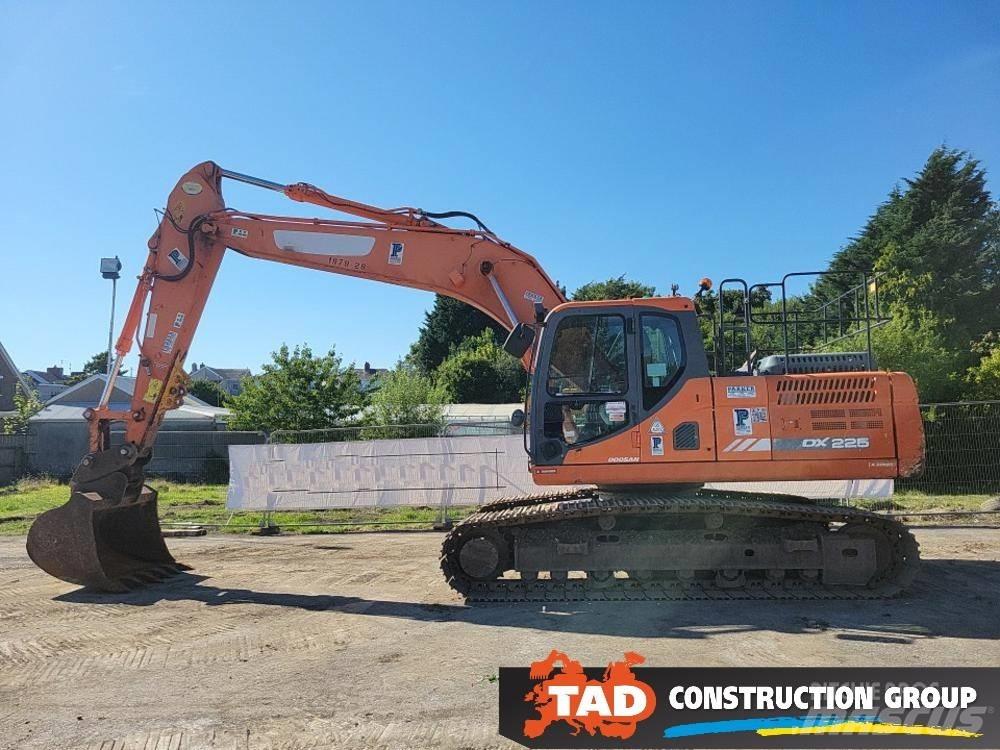 Doosan DX 225 LC-3 حفارات زحافة