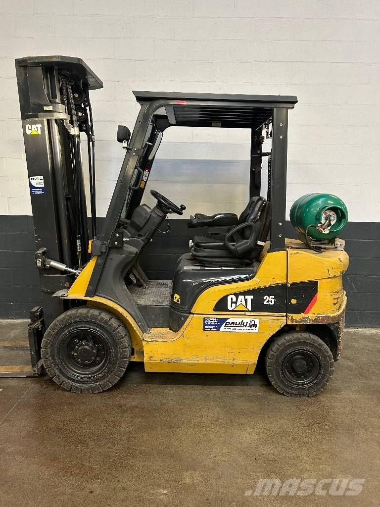 CAT GP 25 N شاحنات LPG