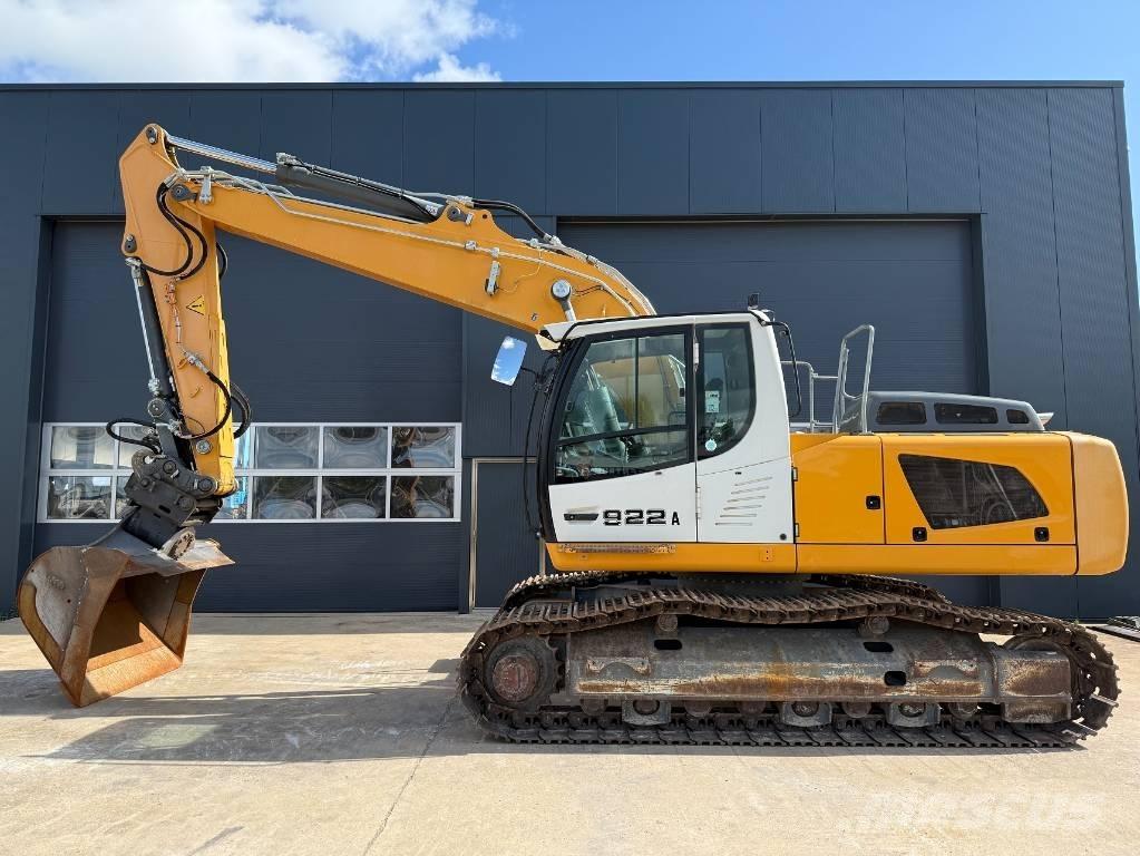 Liebherr R 922 LC حفارات زحافة