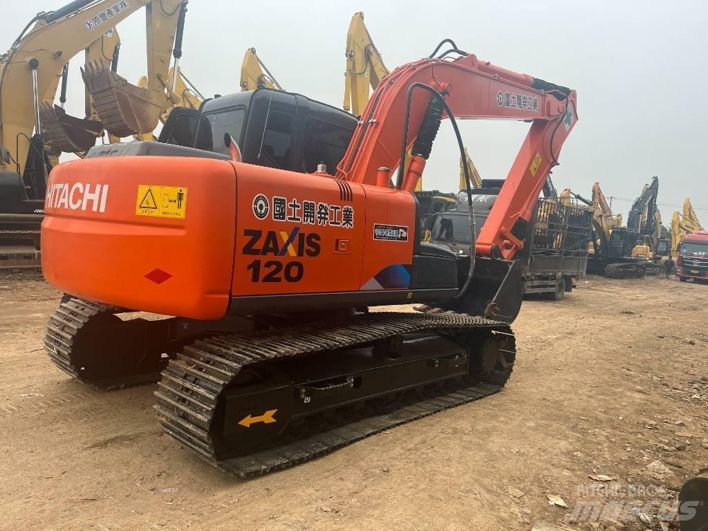 Hitachi ZX 120-6 حفارات زحافة