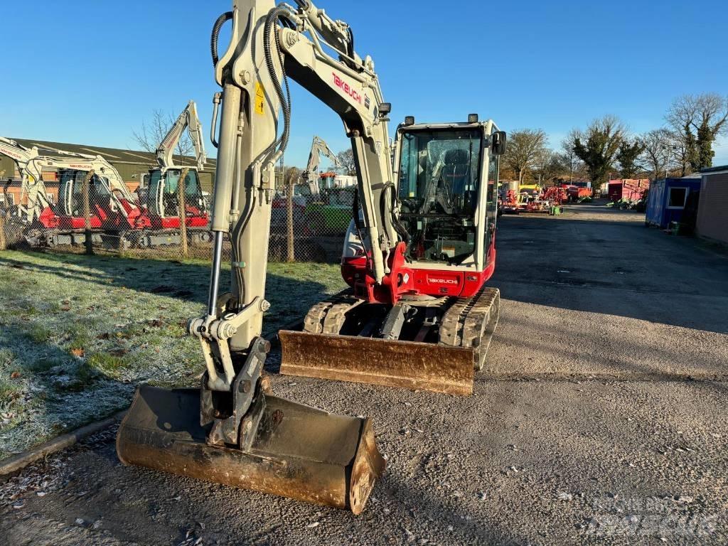 Takeuchi TB 250 حفارات صغيرة أقل من 7 طن (حفارات صغيرة)