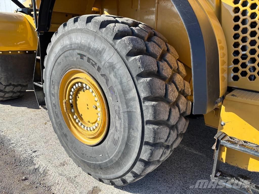 CAT 980 M لوادر بعجل