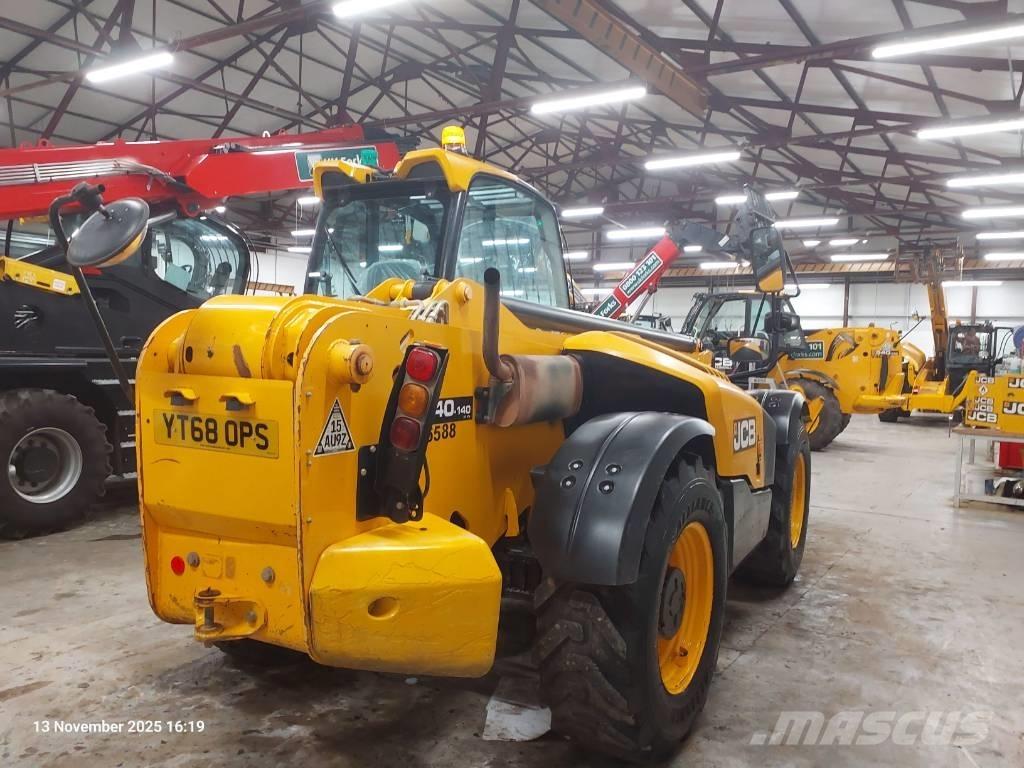 JCB 540-140 مناولات متداخلة