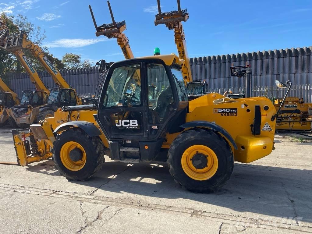 JCB 540-140 مناولات متداخلة