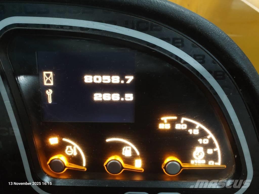 JCB 540-140 مناولات متداخلة