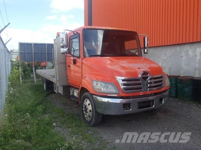 Hino 185 شاحنات مسطحة/مفصلية الجوانب