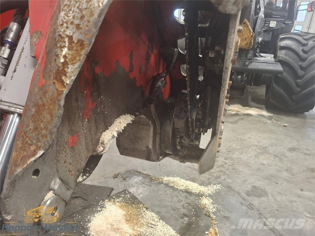 Log Max 3000 رؤوس حصادات