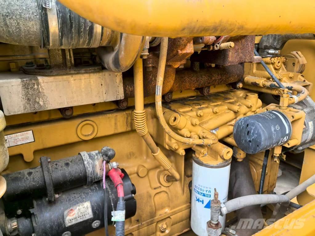 SEM 919 معدات تمهيد الطرق