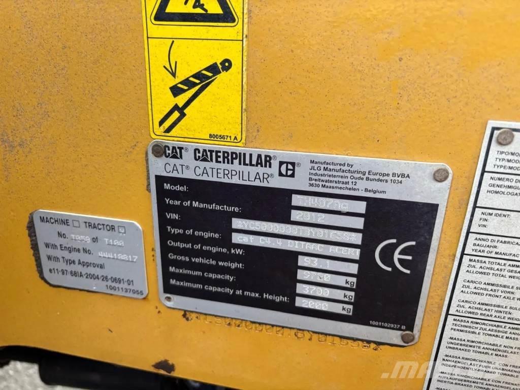 CAT TH407 معدات مناولة لأغراض الزراعة