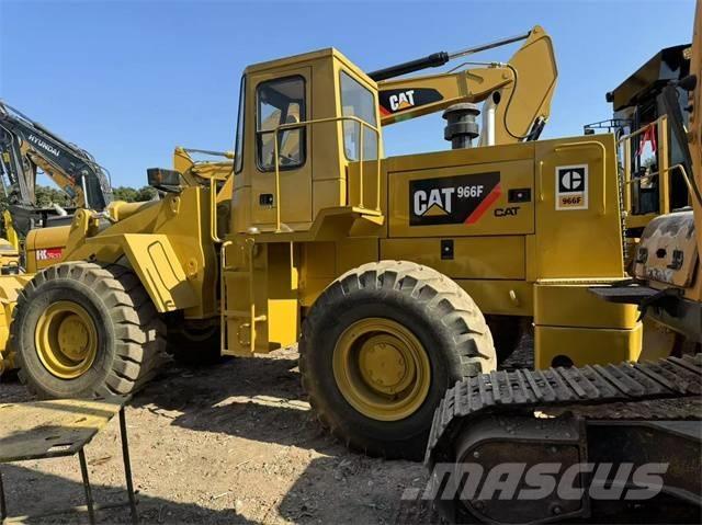 CAT 966 F لوادر بعجل