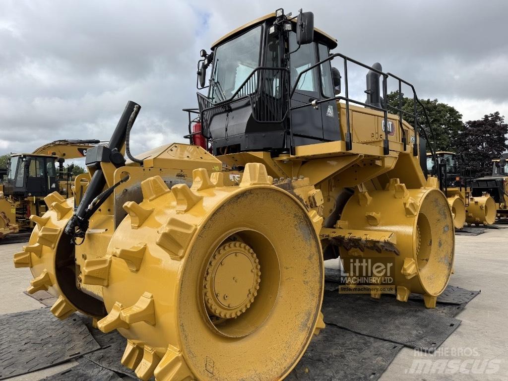 CAT 826 K مكابس المخلفات