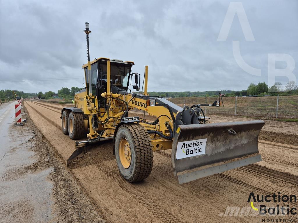 Volvo G 946 معدات تمهيد الطرق